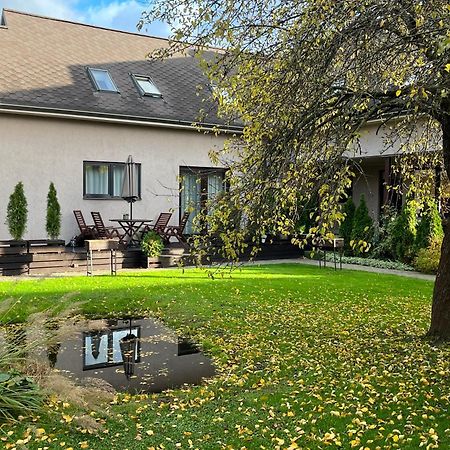 Family House Apartments Salacgriva Bagian luar foto