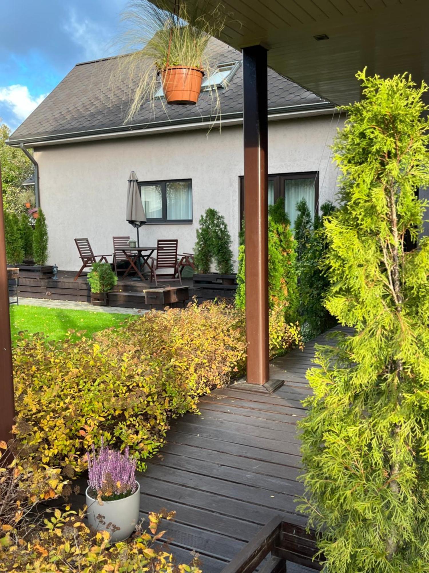 Family House Apartments Salacgriva Bagian luar foto